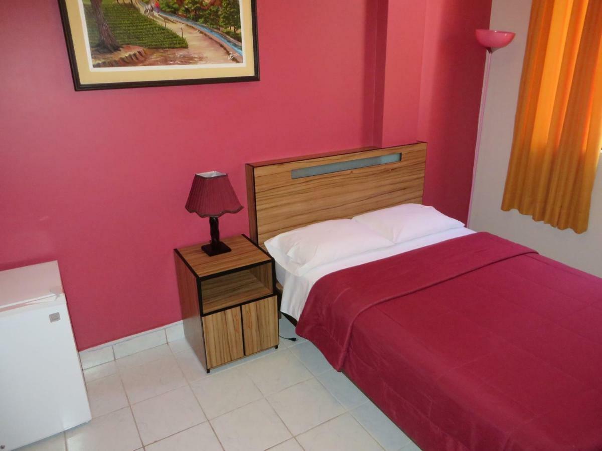 Hostal Hellen Ross Nazca Dış mekan fotoğraf